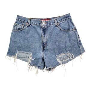 Levis 550 Relaxed Fit Cut Off Shorts Womens 30‎